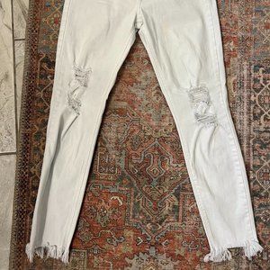 Hidden White Distressed Jeans
